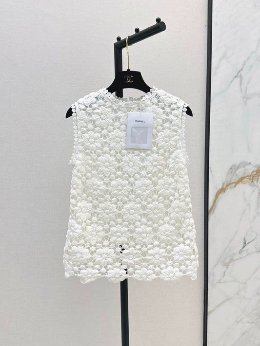 C 25 New Vintage Heavy Crochet Vest Top
