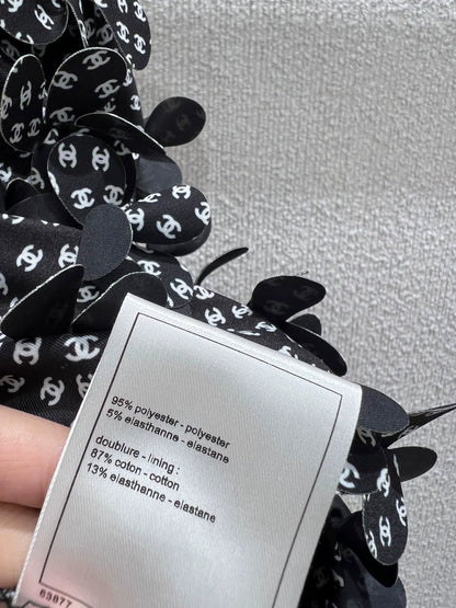 C 25 Floral Neck Camisole(black\white)
