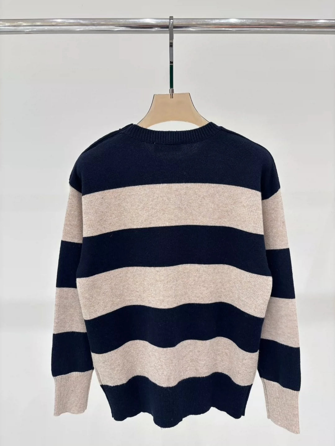 M 25 Spring and Summer new round neck letter logo patch striped color matching casual knitted long sleeve