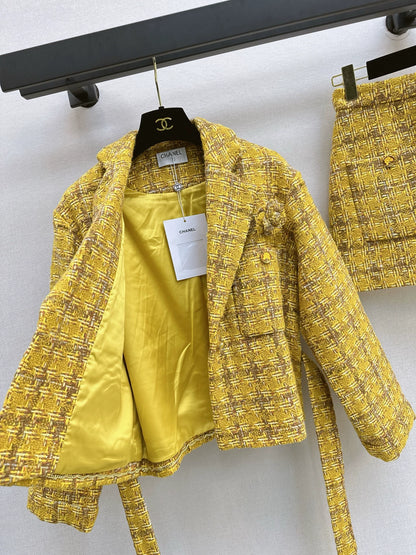 C 25 Yellow tweed skirt + jacket suit