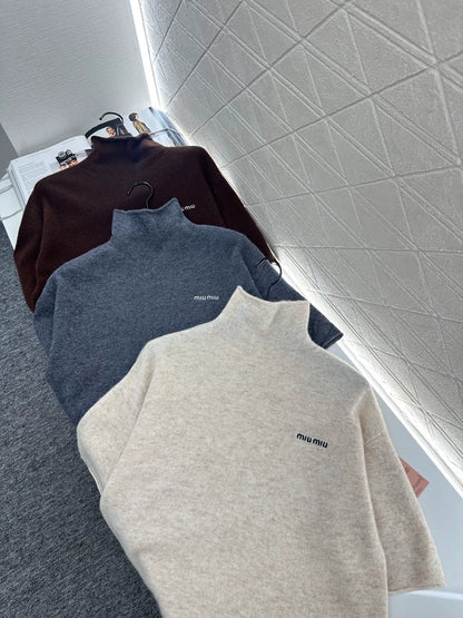 M 25 Mock-neck knit short-sleeved top