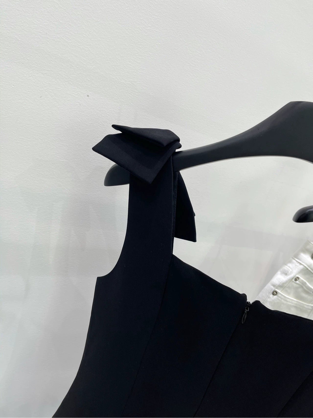 C 25 Shoulder bow black skirt