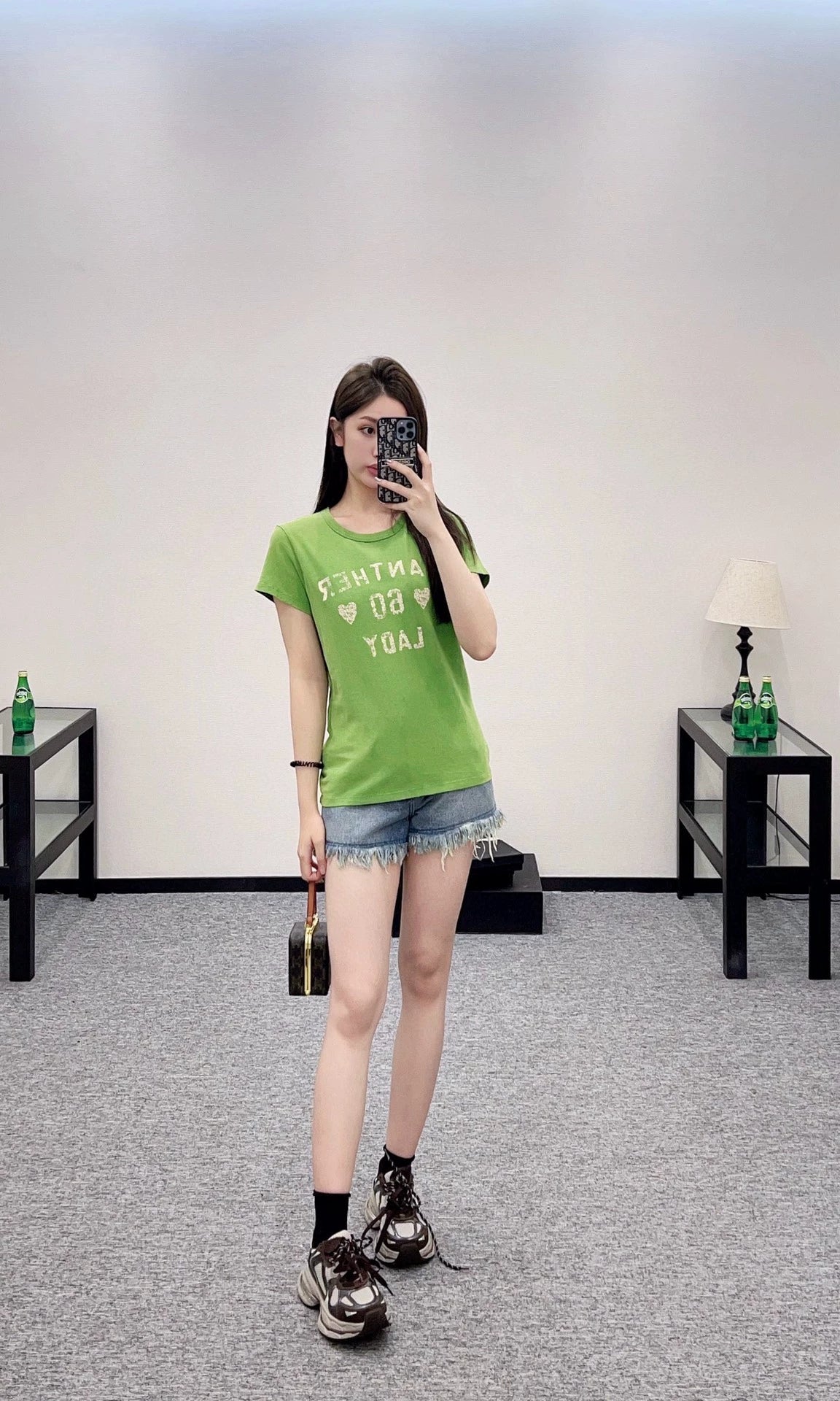 V 25 Round neck embroidered printed short sleeve T-shirt