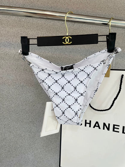 C 25 New white bikini set