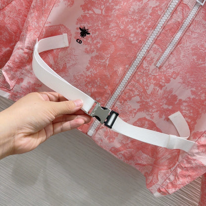 D 25 New Printed Embroidered Bee Buckle Strap Hooded Long Sleeve Jacket