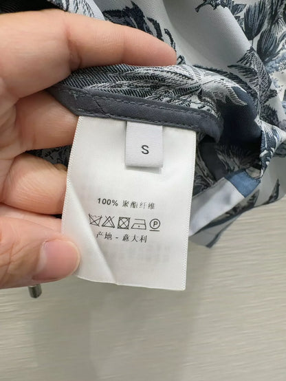 Robe imprimée à capuche et manches courtes D 25 
