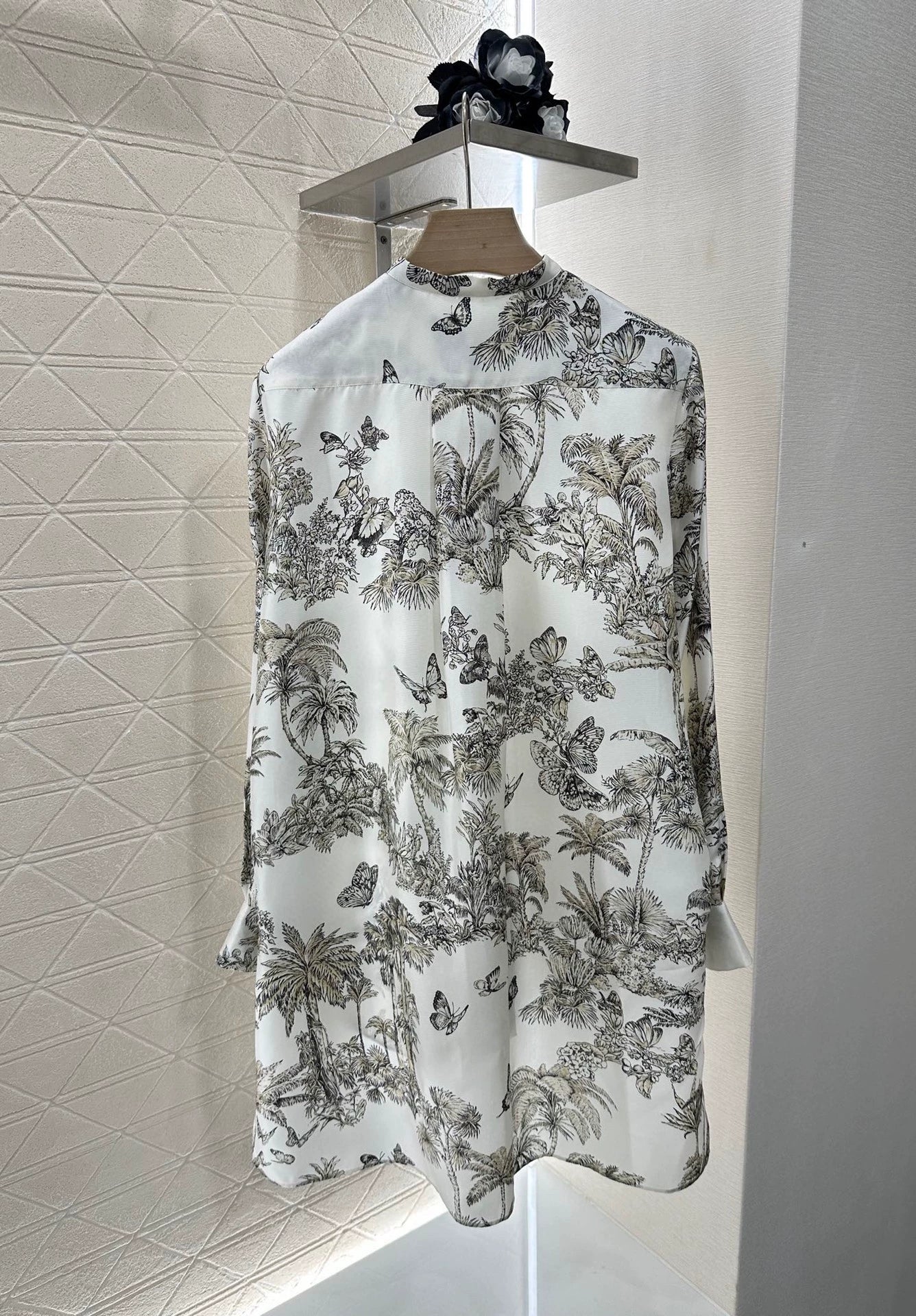 D 25 Printed silk shirt
