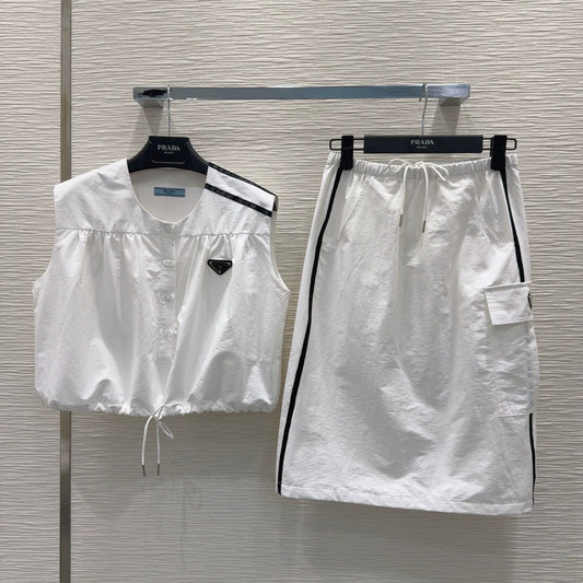 P 25 new triangle label straps sleeveless top half skirt set