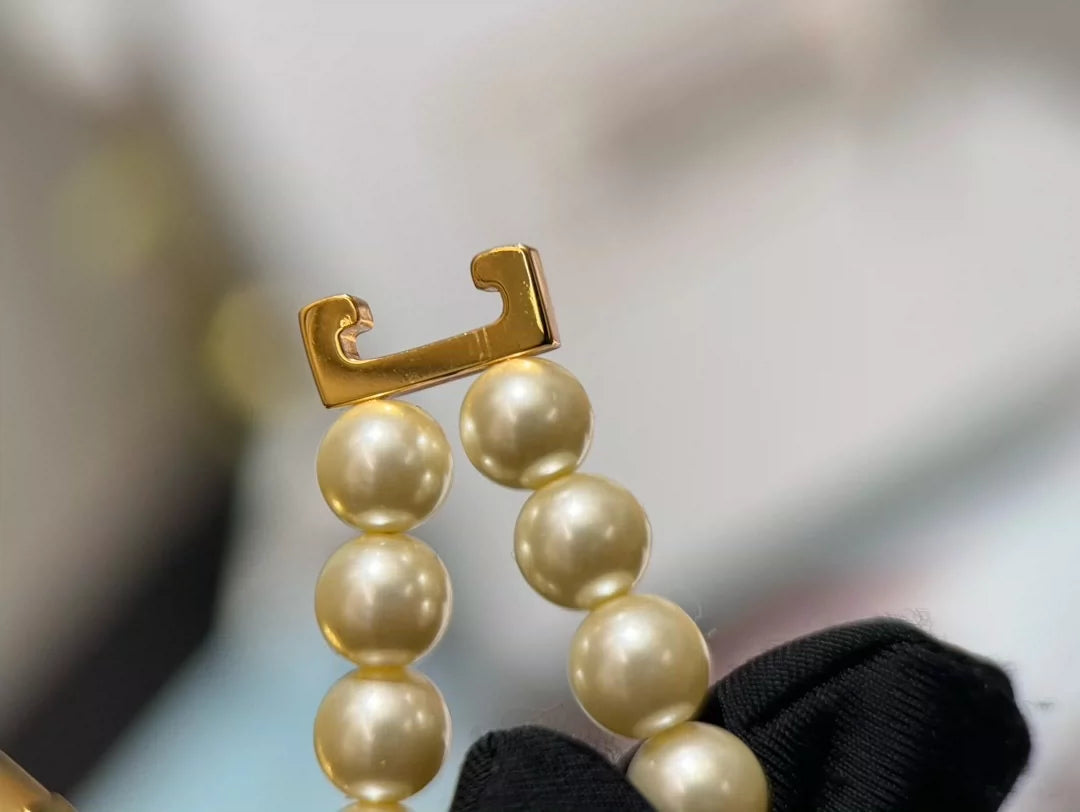 M 25 Gold letter square double pearl necklace