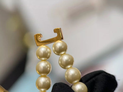 M 25 Gold letter square double pearl necklace