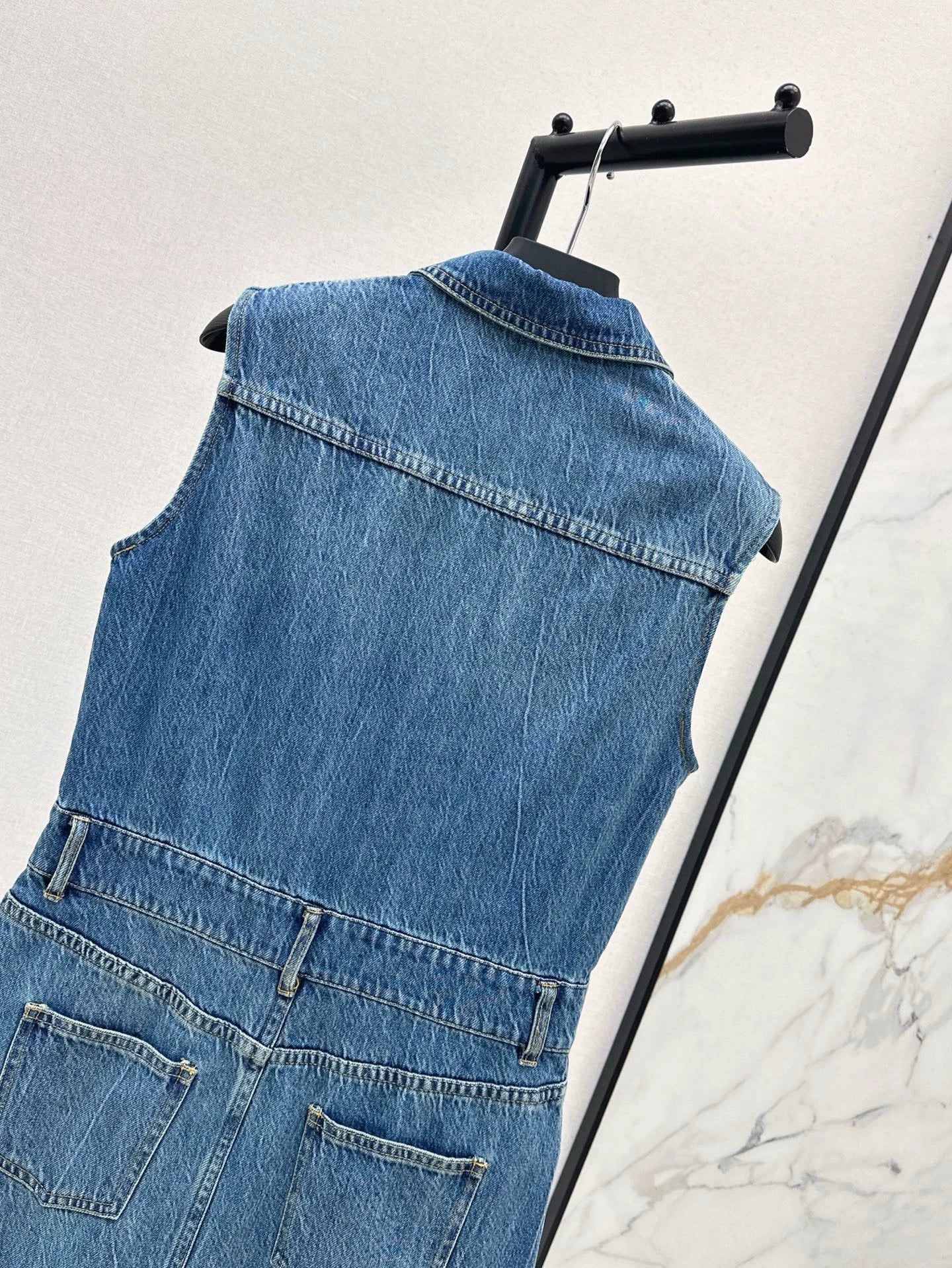 P 25 Spring/Summer New Sleeveless Denim Dresses