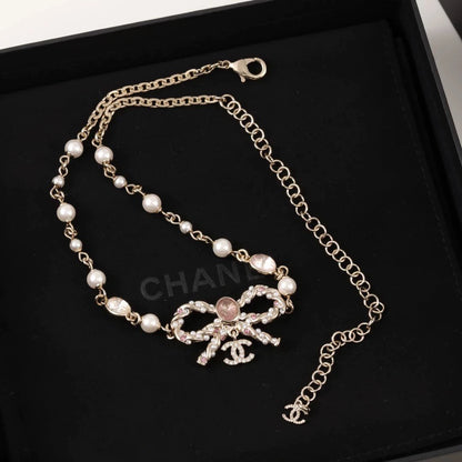 C 24 Bow Pearl Pink Gemstone Necklace