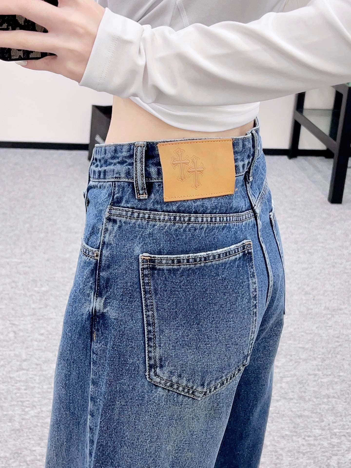 CH 25 New Cross Print Denim Pants