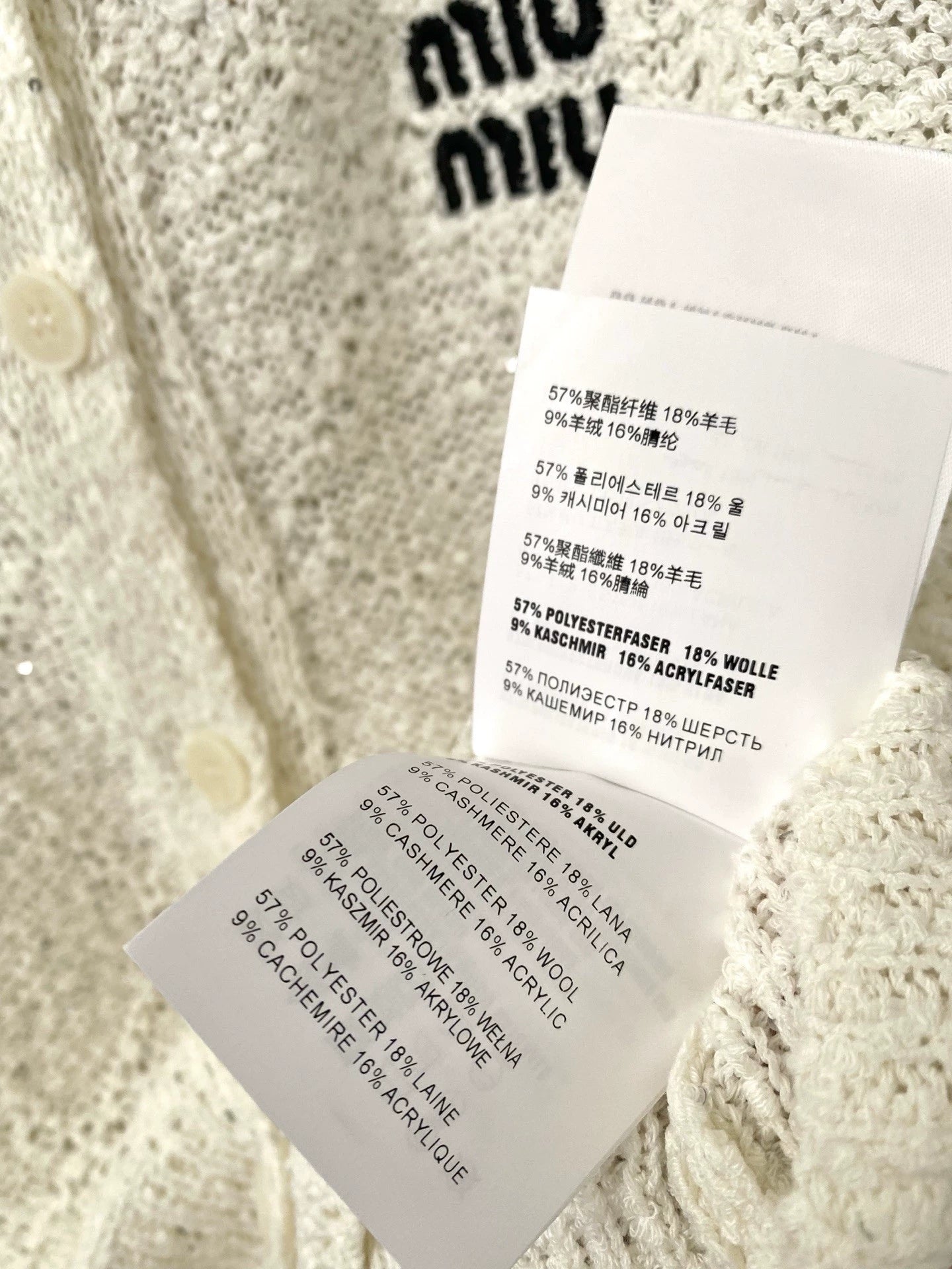 M 25 new embroidered letters beaded round neck long sleeve knitted cardigan(Beigi/pink)