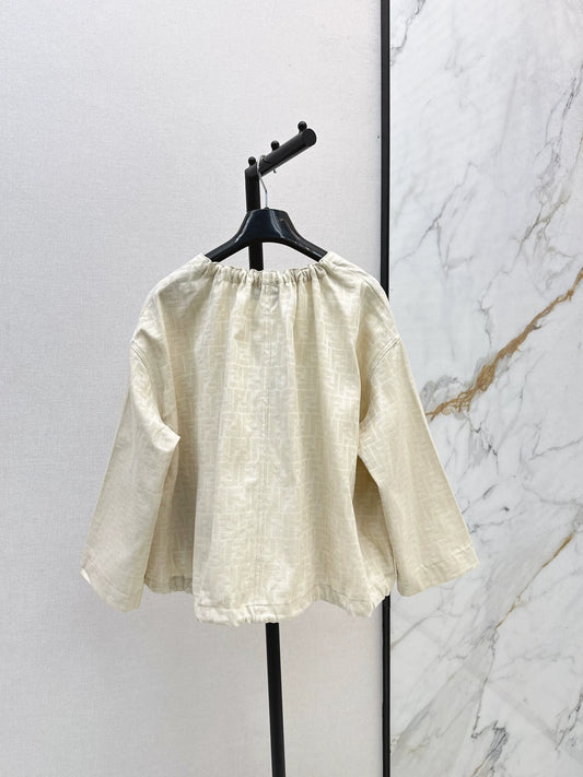 Fe 25 letter print cape coat