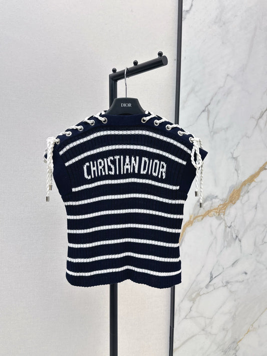 D 25 New Striped Knitted Boat Neck Top
