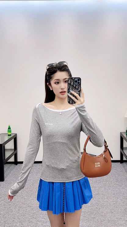 M 25 A versatile round-neck base layer.
