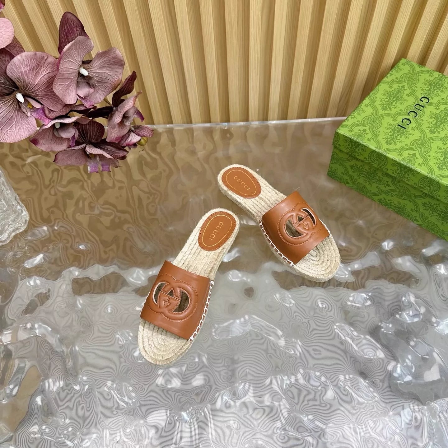 G 25 Straw sole slippers