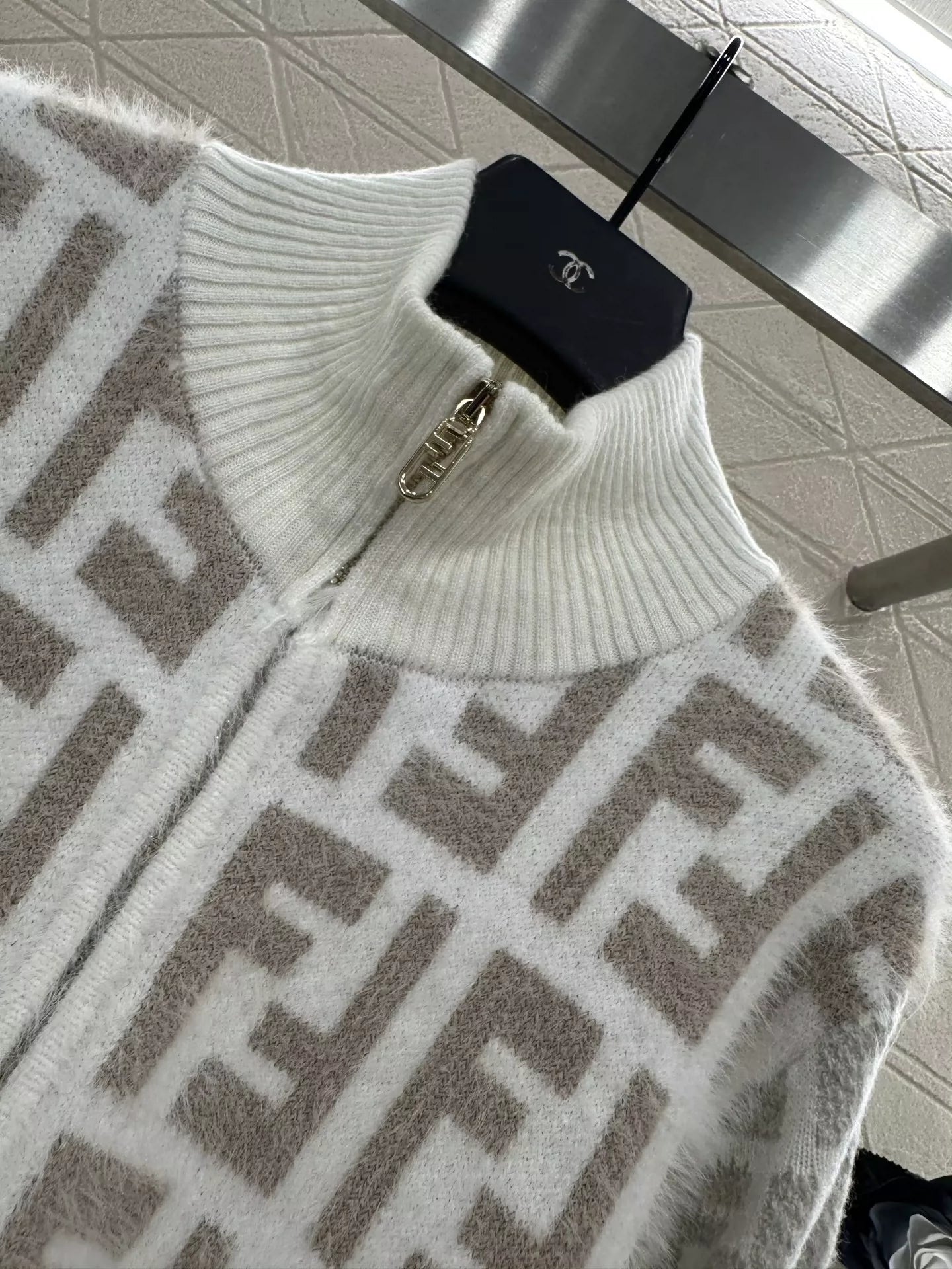 F 25fw jacquard zipper knit cardigan