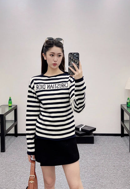 D 25 Striped long-sleeved knit top