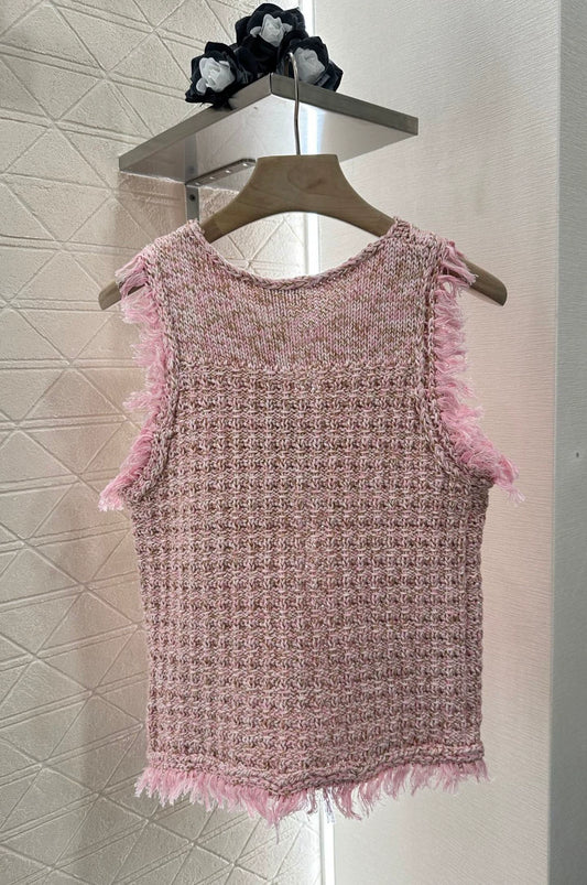 c 25 New Round Neck Raw Edge Knit Vests