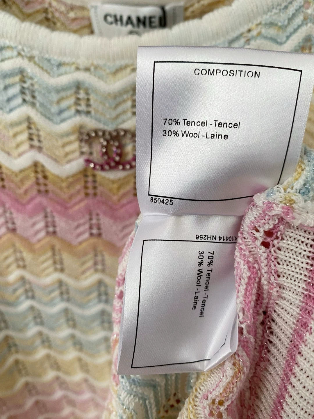 c 2025 New Clashing Stripe Knit Vest Dress