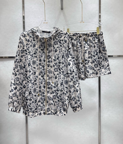 L 25 Printed Sunbrella + Shorts Set