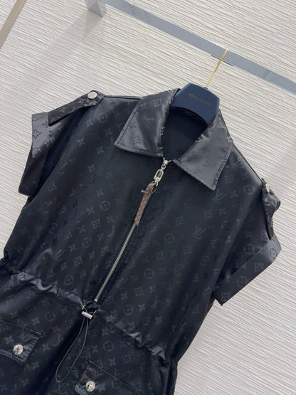 L 25 New Short Sleeve Zipper Dresses