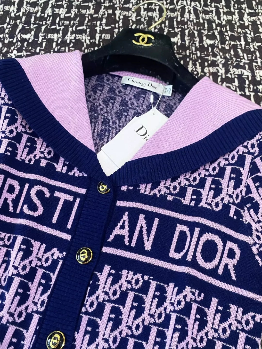 D 25 New Color Block Letter Single Breasted Navy Neck Short Sleeve Knit Top