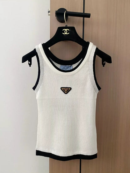 P 25 New color clashing triangle label knitted undershirt