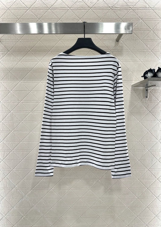 C 25 Loose striped long-sleeved top