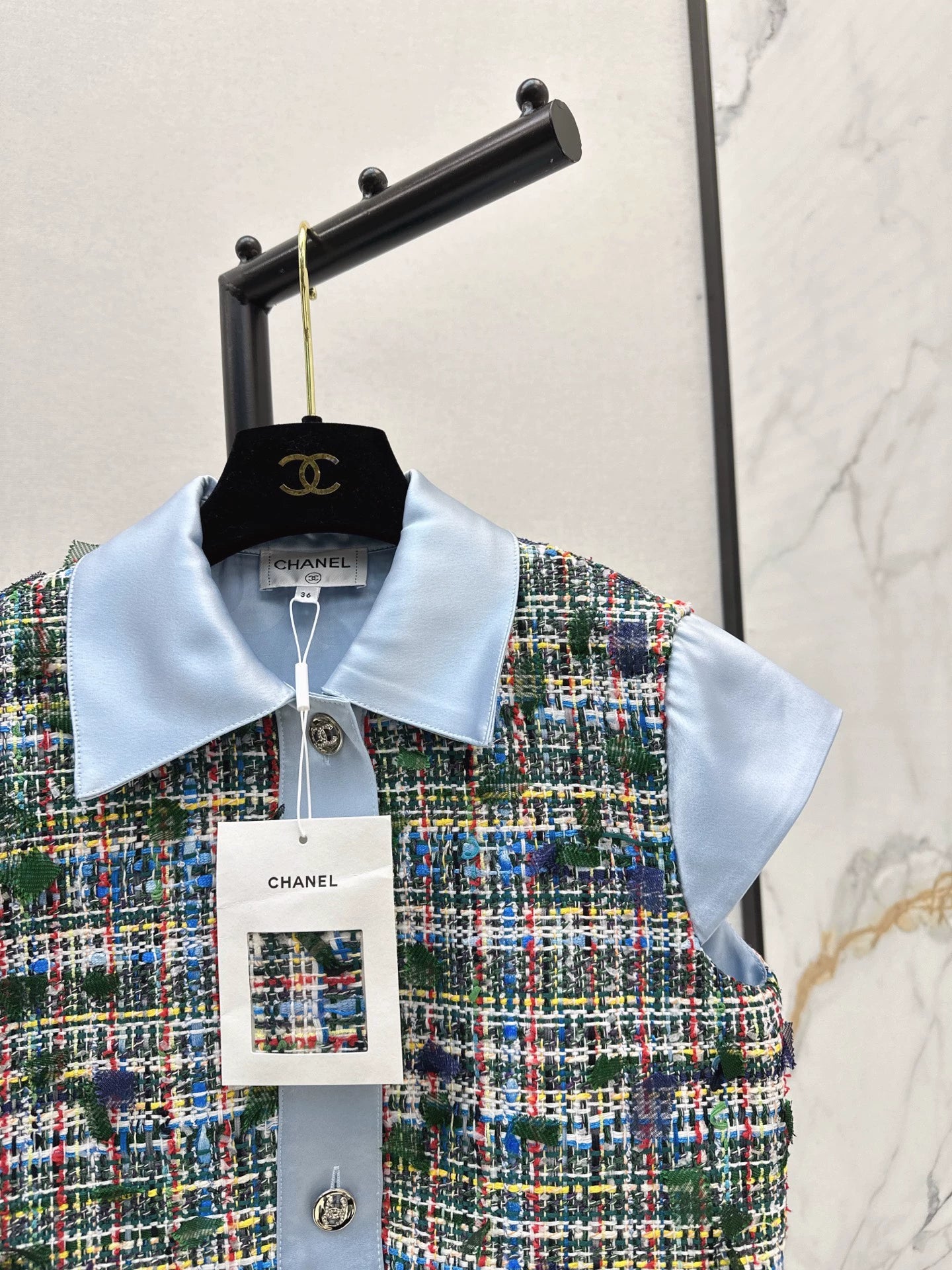 C 25 Braided vest and patchwork short-sleeved shirt