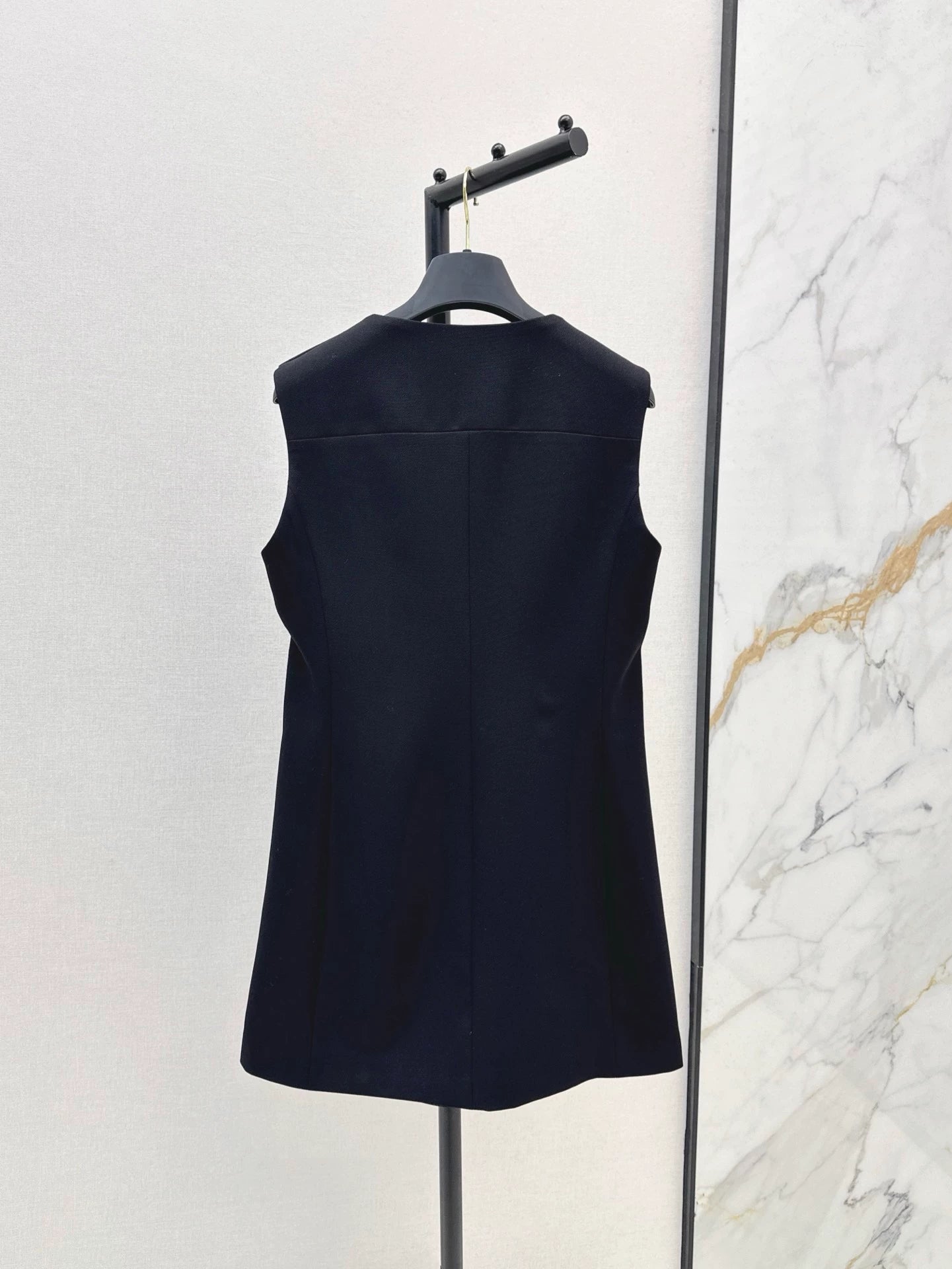 L 25 new round neck zipper sleeveless dress