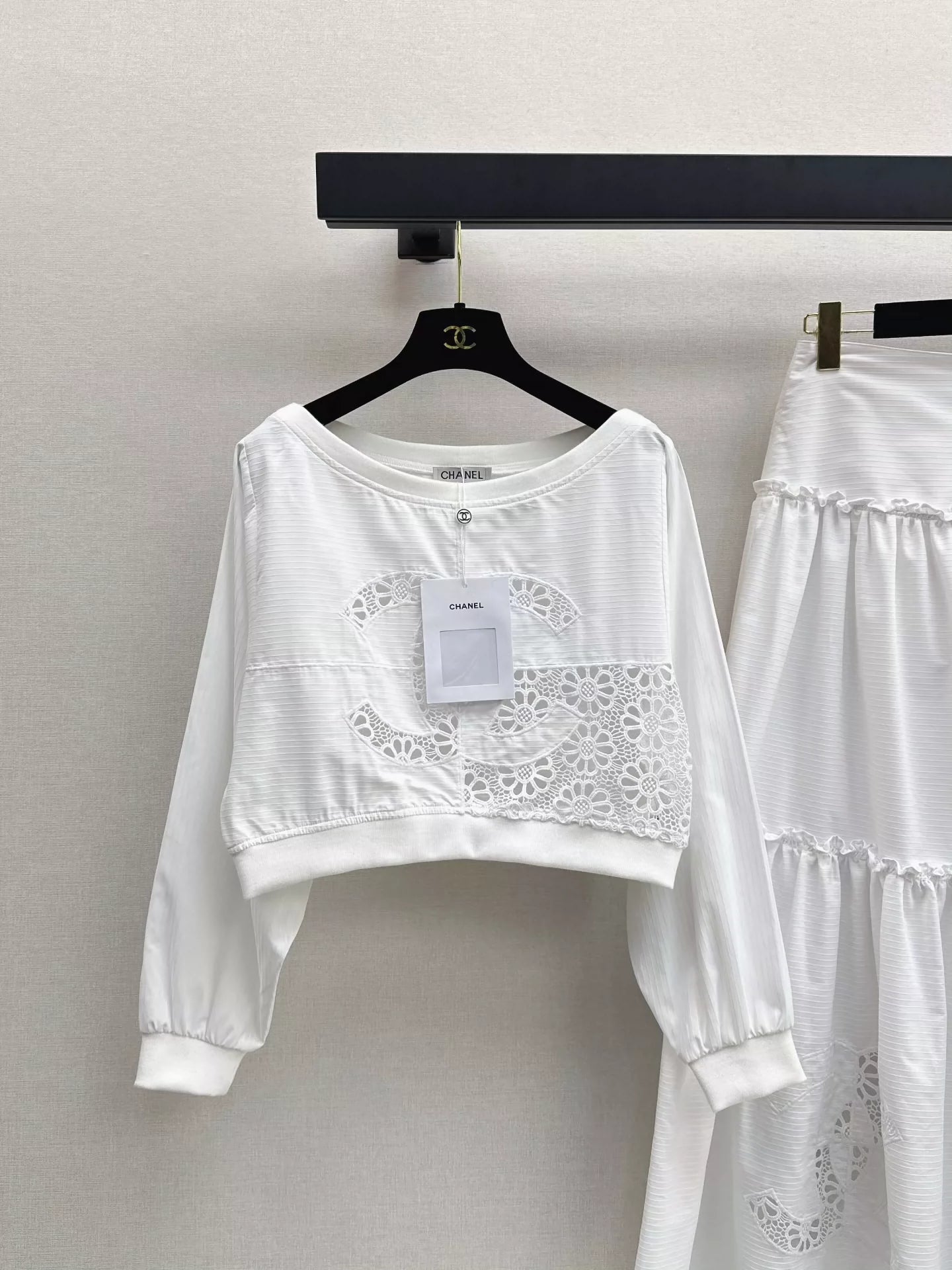 C 25 New holiday style hollow embroidery long sleeve + skirt set