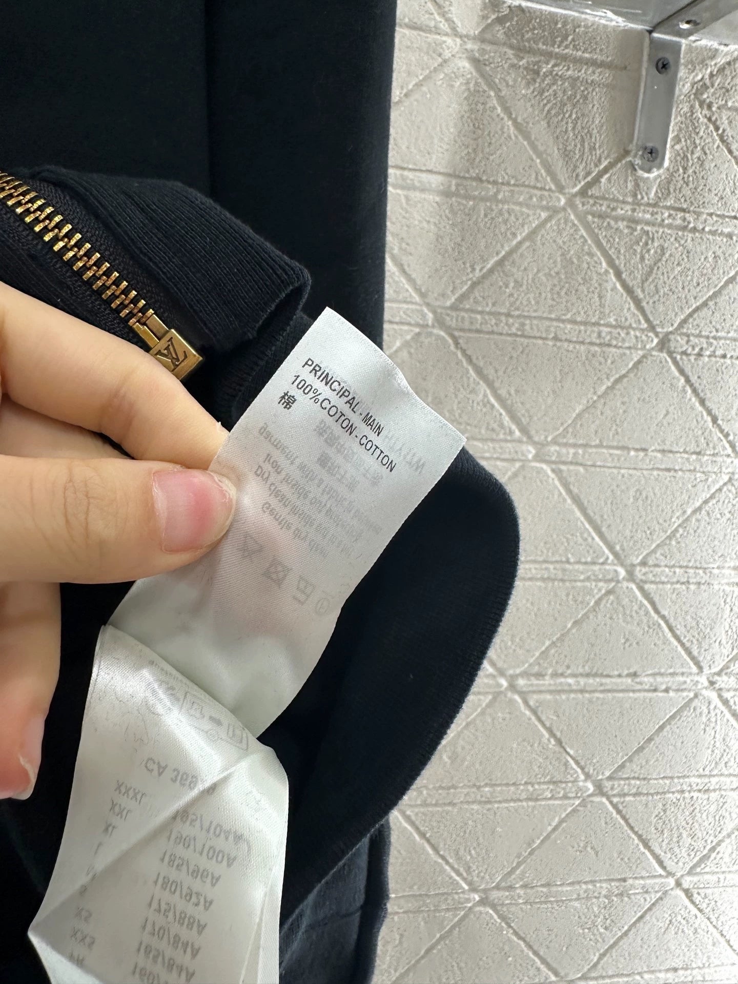 L 25 Hooded Zip-Up Sweatshirt Jacket