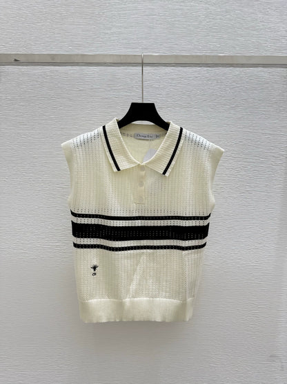D 25 New Bee Embroidery Clashing Stripe Collar Sleeveless Knit Tank Top
