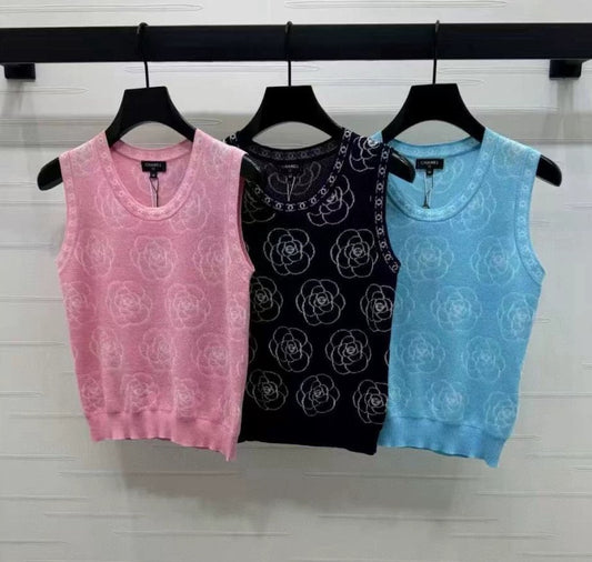 C 25 Camellia Jacquard Knit Vest