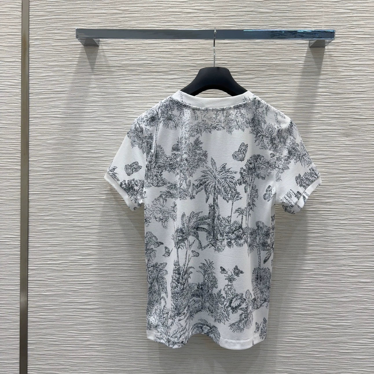 D 25 New Classic Jungle Print Short Sleeve T-Shirt
