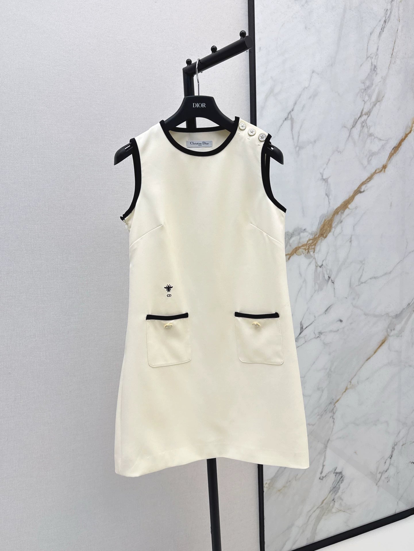 D 25 Spring/Summer New Double Pocket Decoration Sleeveless Dresses