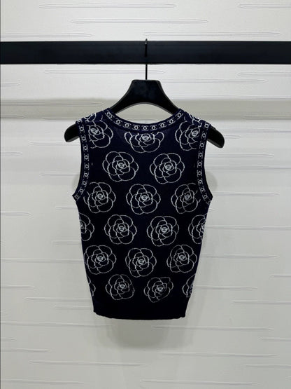 C 25 Camellia Jacquard Knit Vest