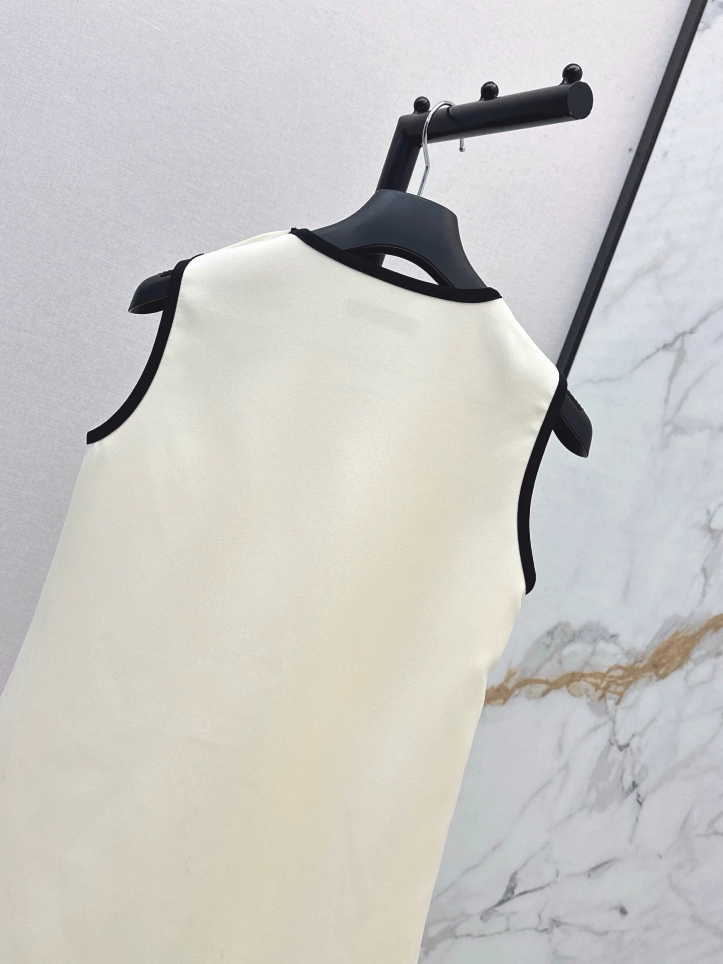 D 25 Spring/Summer New Double Pocket Decoration Sleeveless Dresses