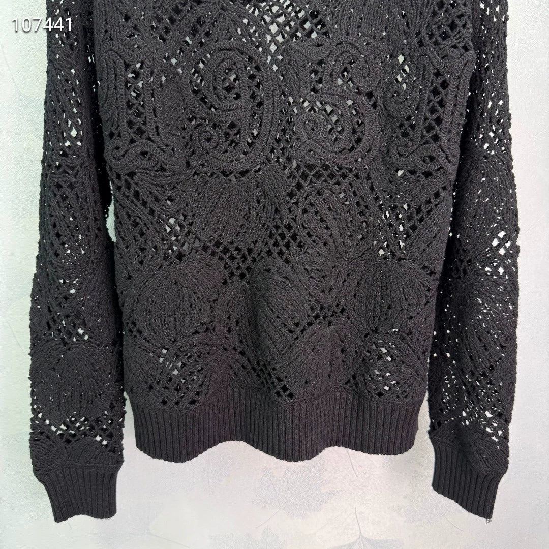 Ma 25 1961 Resort Style Flower Crafted Hollow Crochet Top!