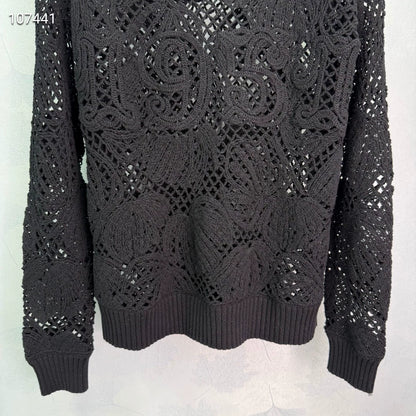 Ma 25 1961 Resort Style Flower Crafted Hollow Crochet Top!