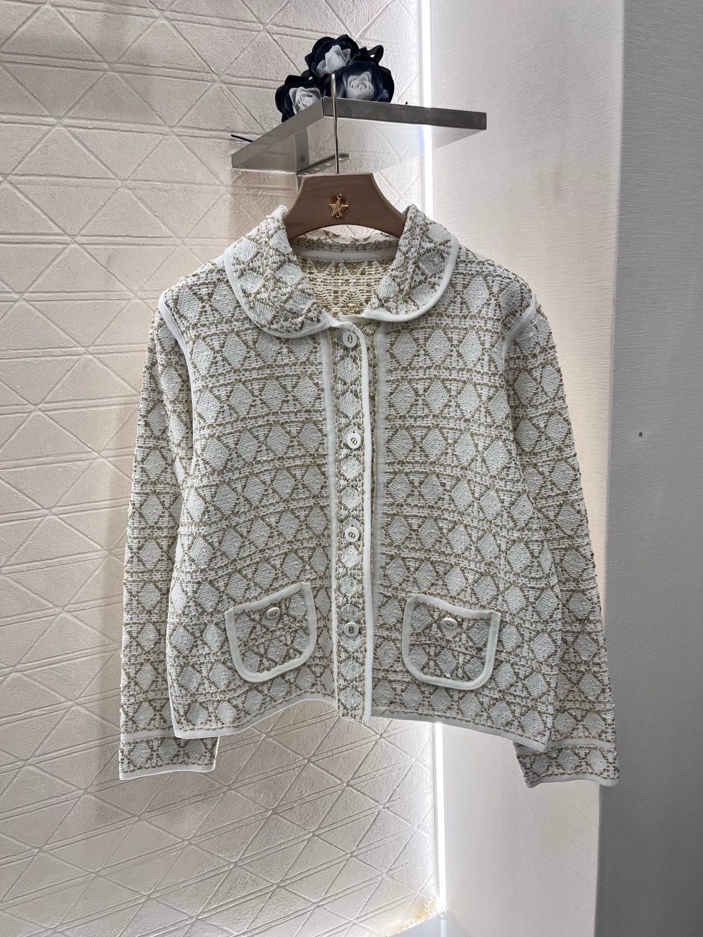 D 25 Lapel knitted cardigan