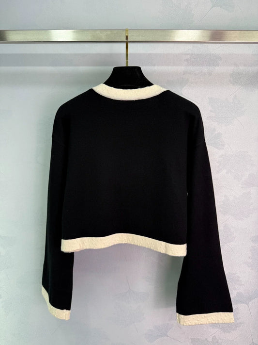 2025 Summer New Arrival Black and White Contrast Knitted Cardigan