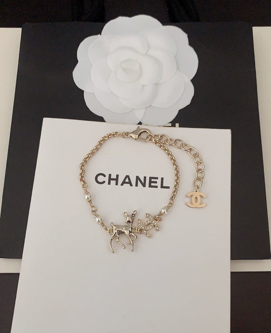 C 25  New Light Gold Fawn Bracelet