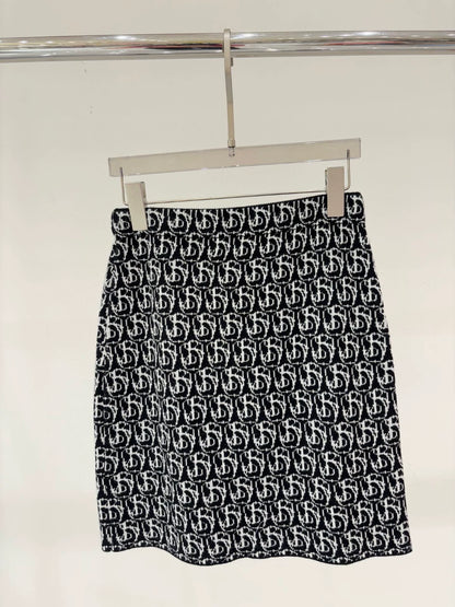 Bu 25 Early spring new round neck letter logo jacquard full print half skirt