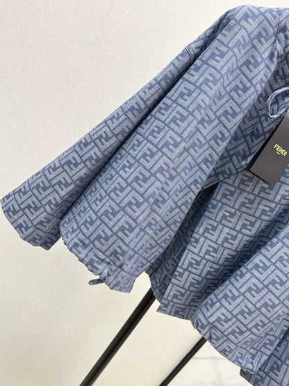 Fe 25 letter print cape coat