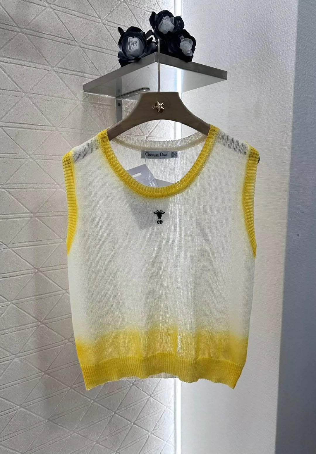 D 25 Summer New Crew neck gradient knit undershirt