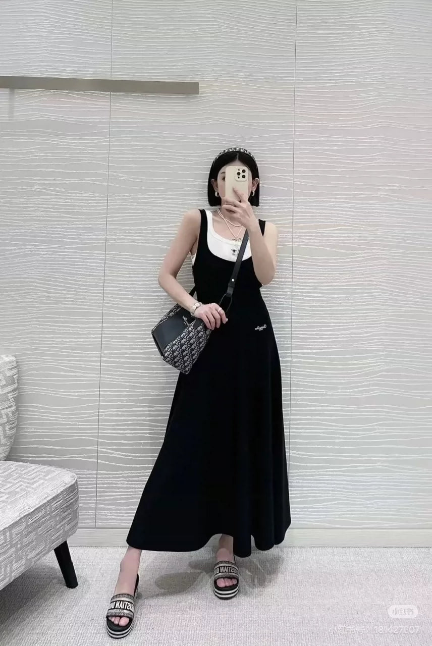 D 25 New Minimalist Sleeveless Long Dresses